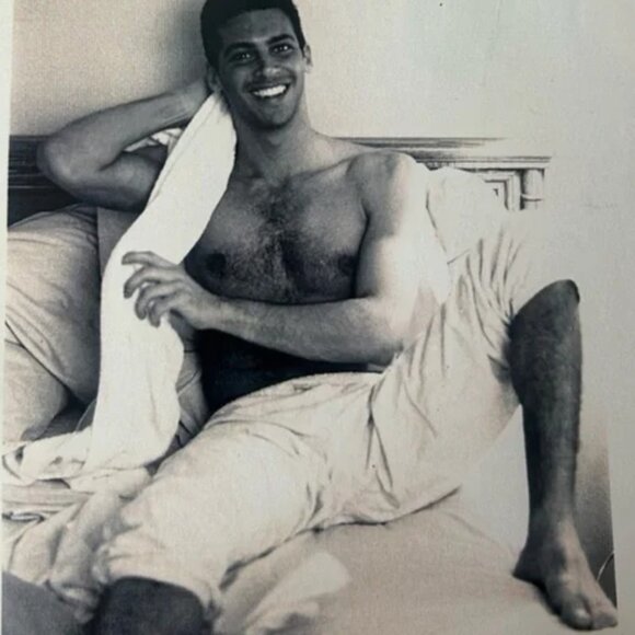 VERSACE Medusa Men's Silk Tie - Picture 6 of 6